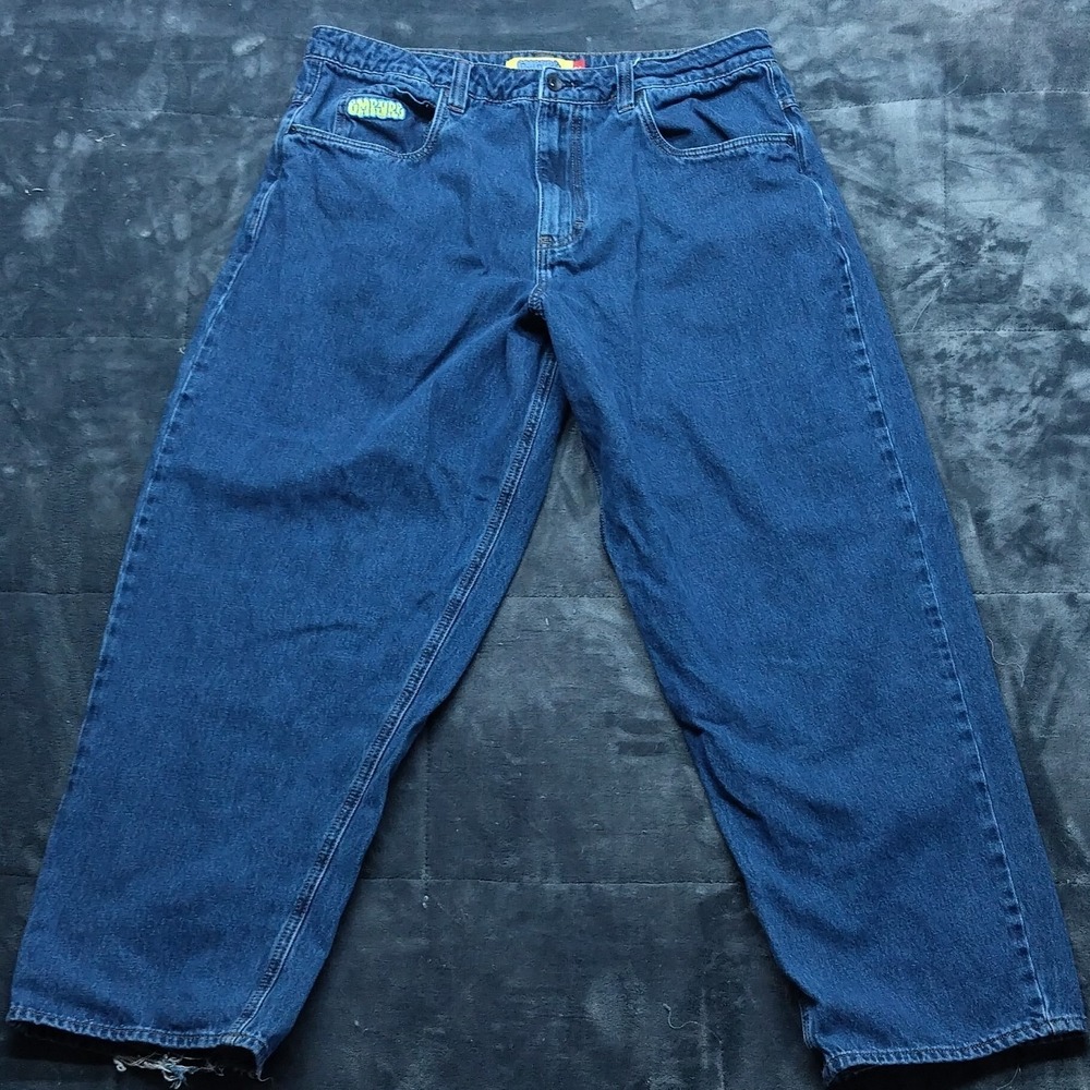 Empyre Jeans 34 Blue Denim Wide leg With Dog On The Butt Pocket.